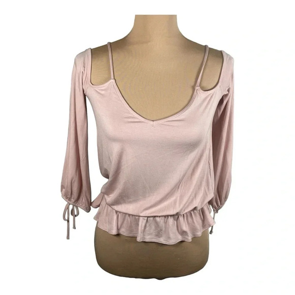 Elegant Pink Cold Shoulder Top - Picture 2 of 6